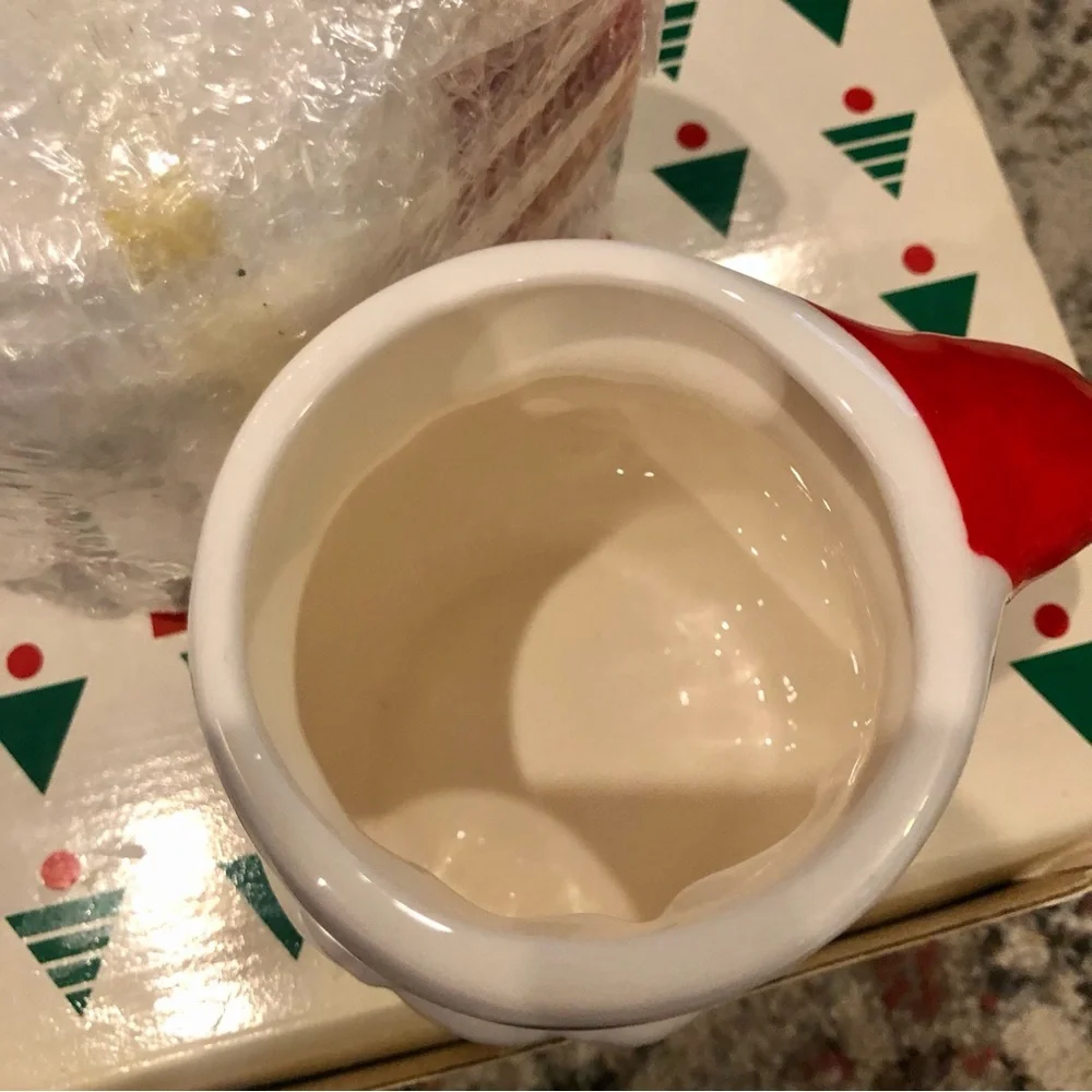 Avon Vintage Jolly Santa Mug Set of 4 4” Tall - Picture 6 of 6